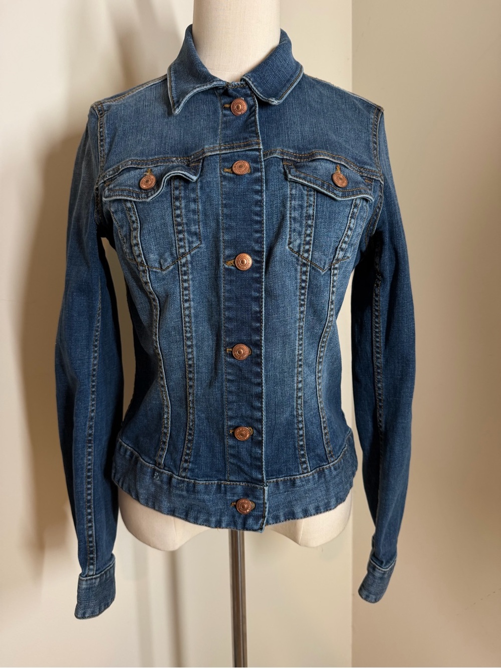 Label of Graded Goods (L.O.G.G.) for H&M Women’s Blue Denim -SZ 8- Jean Jacket